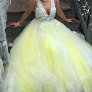 Won prom queen in this beautiful dress!